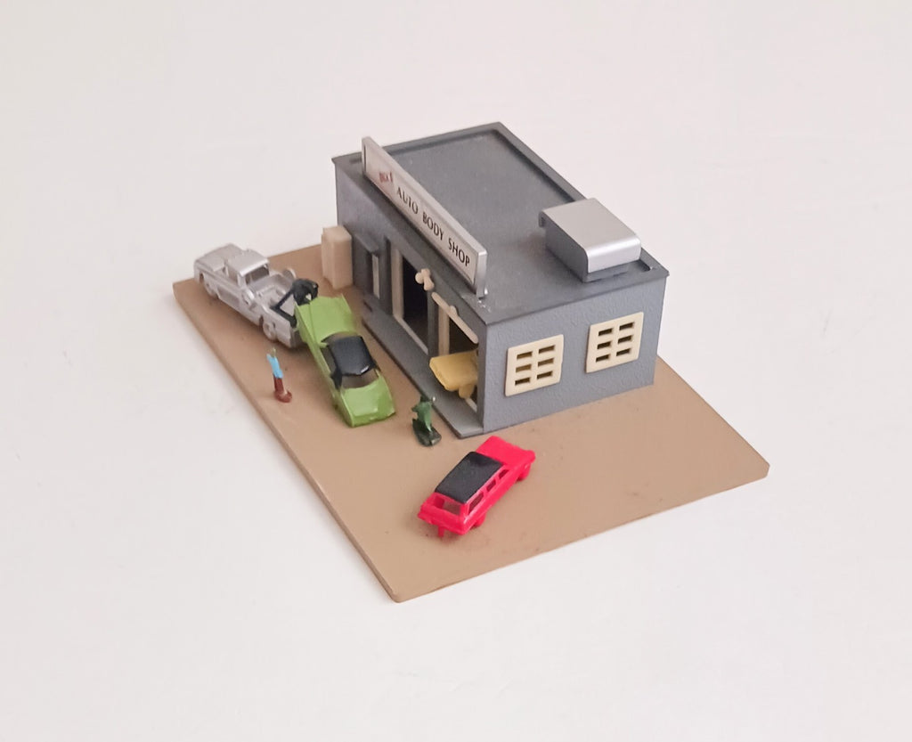 BACHMANN N SCALE 45708 ATO BODY REPAIR SHOP