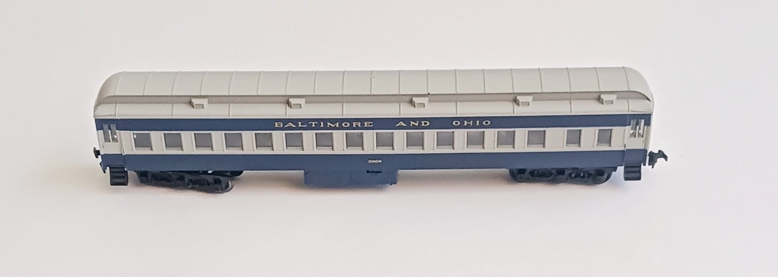 ATHEARN HO SCALE BALTIMORE & OHIO STD COACH CAR # 1859