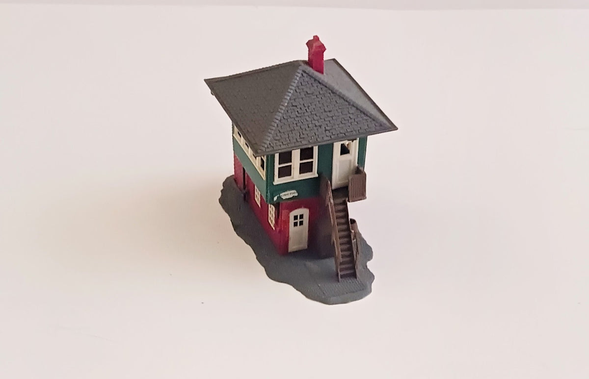 ATLAS HO SCALE HILLSIDE JUNCTION TRACKSIDE BUILDING