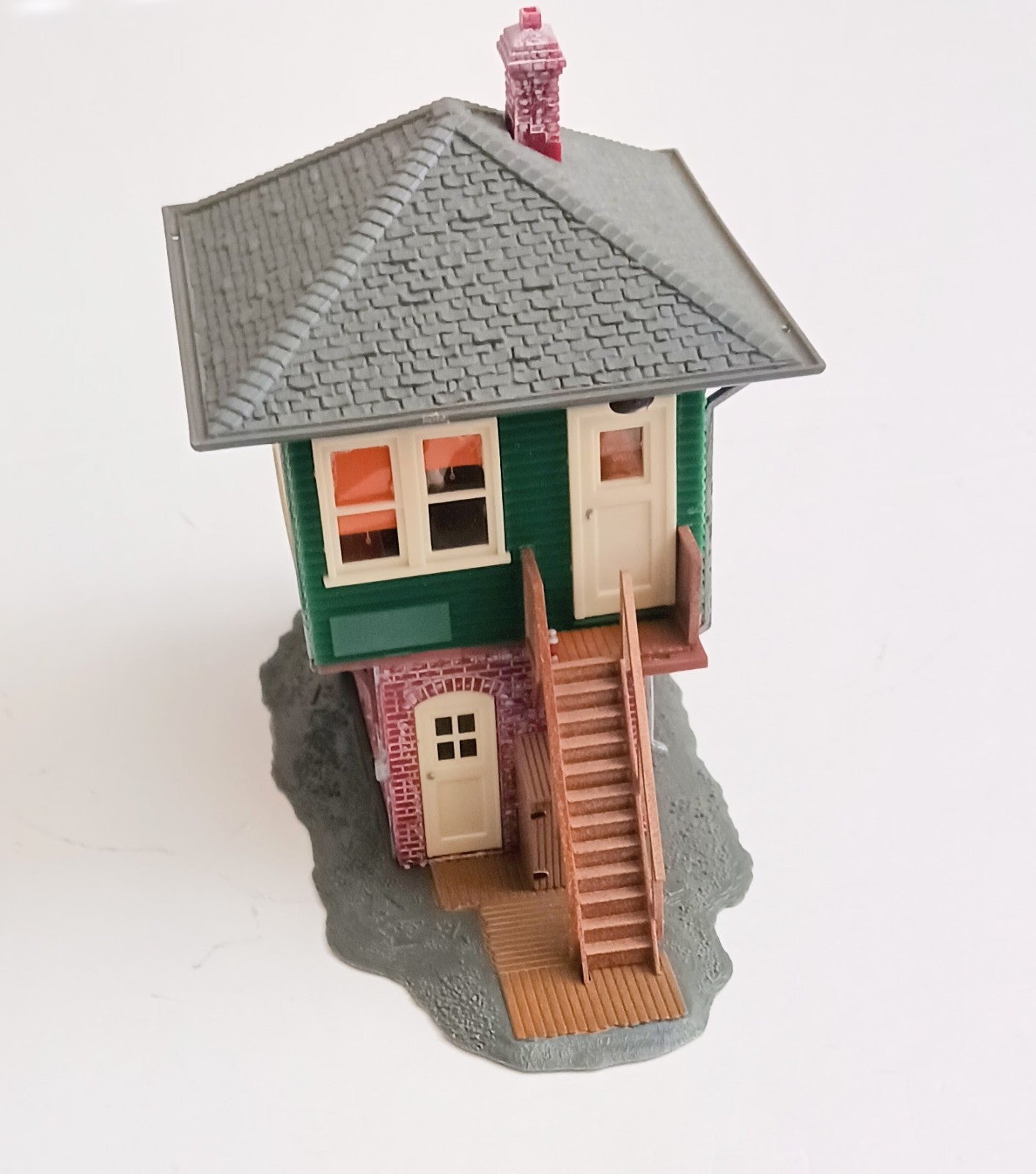 ATLAS HO SCALE SWITCH TOWER
