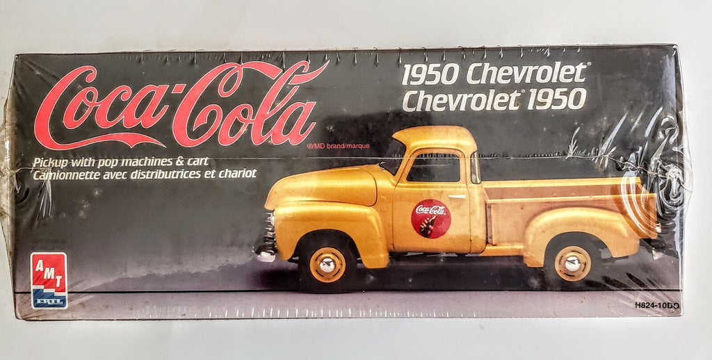 AMT COCACOLA 1950 CHEVROLET PICK UP WITH POP MACHINE AND CART