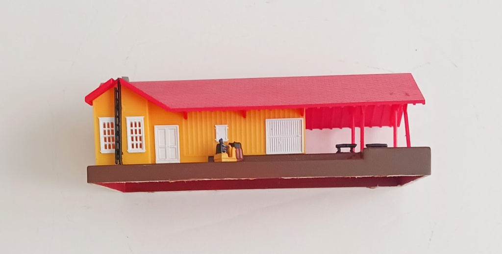 BACHMANN N SCALE 45907 GROVEMONT FREIGHT STATION