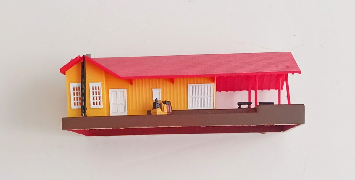 BACHMANN N SCALE 45907 GROVEMONT FREIGHT STATION