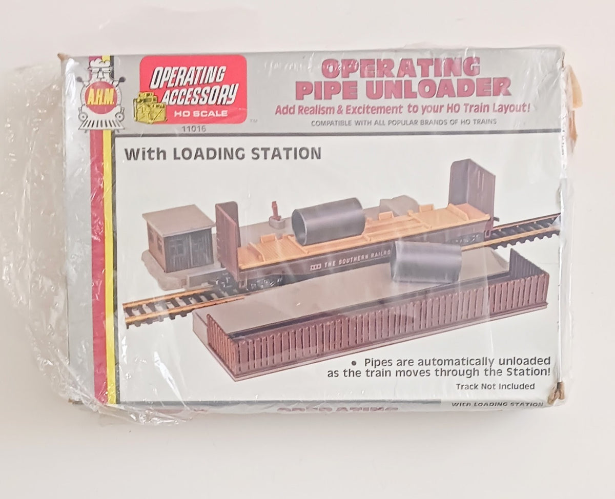 AHM HO SCALE OPERATING PIPE UNLOADER # 11016