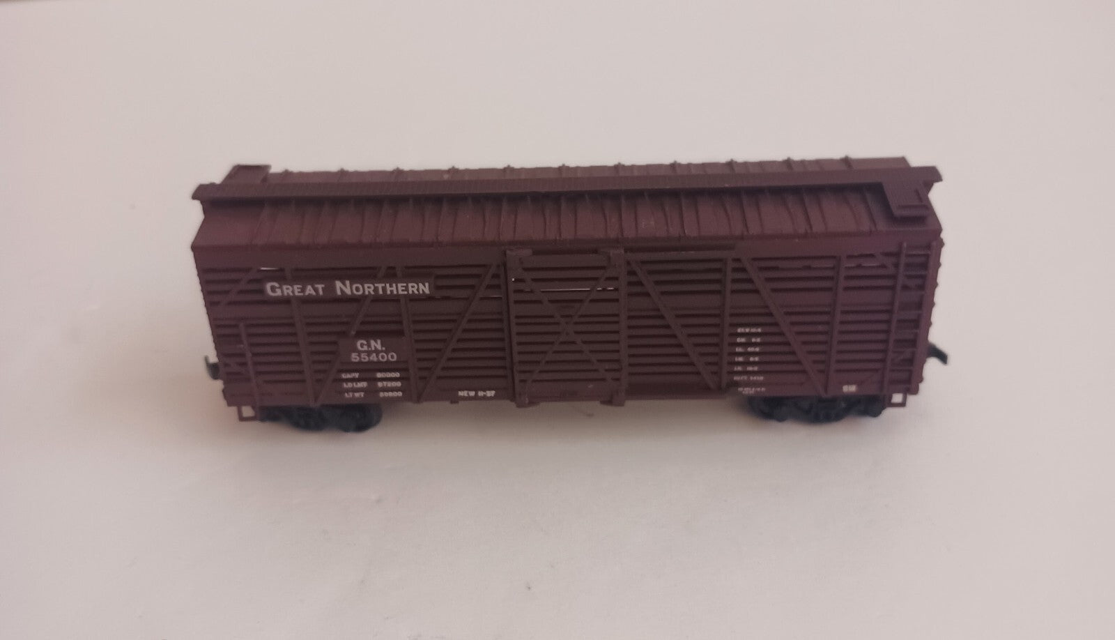 ATHEARN HO SCALE 55400 GREAT NORTHERN STOCK CAR