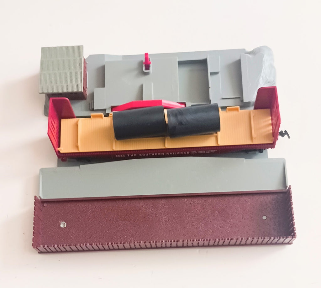 AHM HO SCALE OPERATING PIPE UNLOADER # 11016