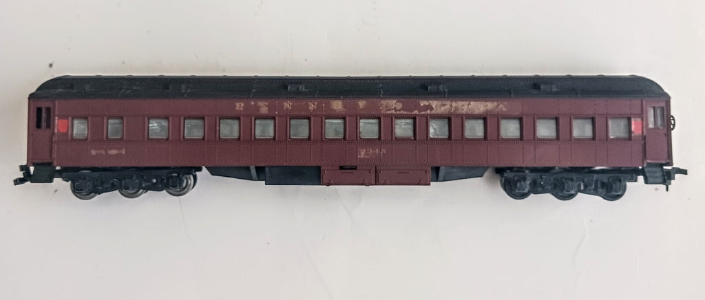 ATHEARN HO SCALE PENNSYLVANIA 8900 IMPERIAL DINER CAR