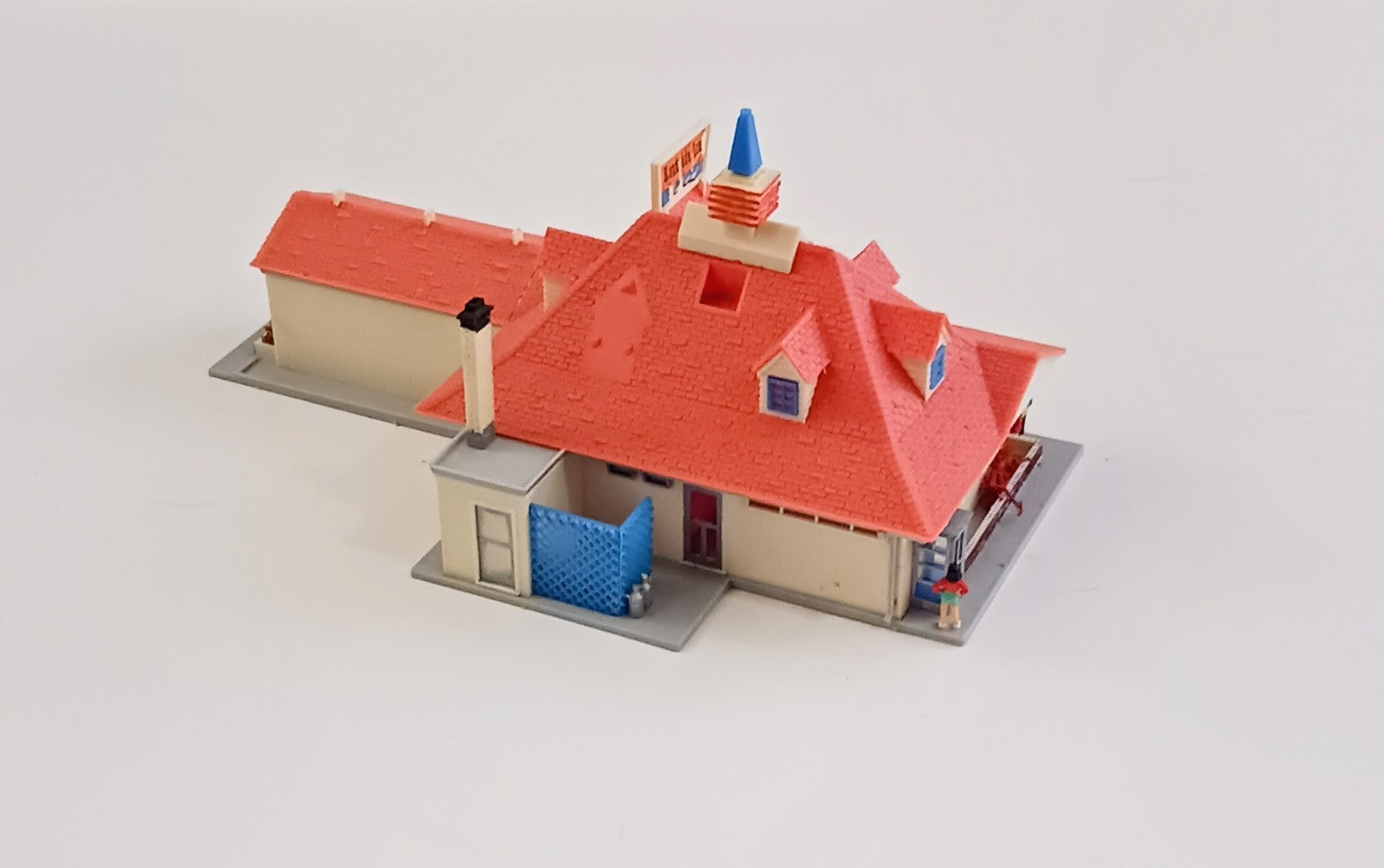 ATLAS HO SCALE # 760 ROADSIDE INN RESTAURANT