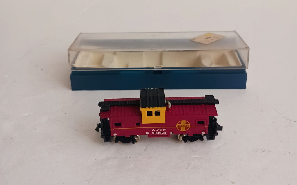 BACHMANN N SCALE # 5701 36' WIDE VISION CABOOSE SANTA FE