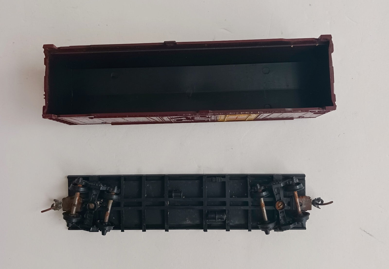 ATHEARN HO SCALE UNION PACIFIC 113218 BOX CAR
