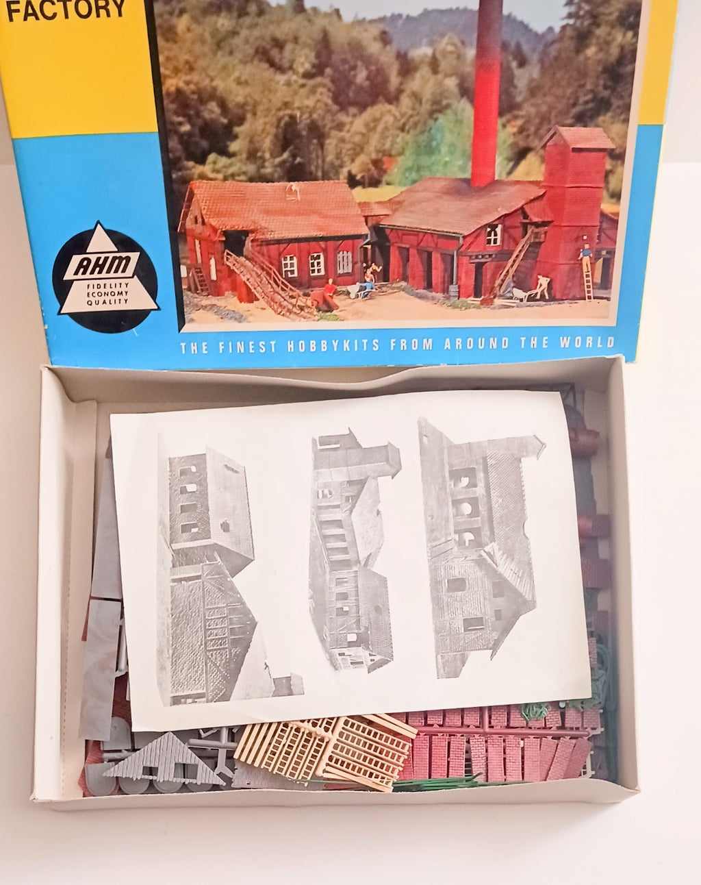 AHM HO SCALE OLD TIME FACTORY 5811 : 395