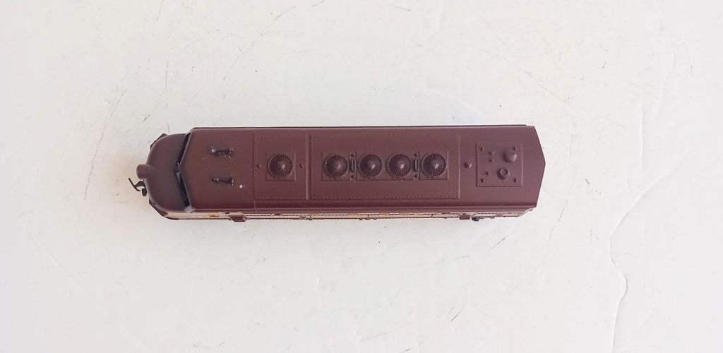 ATHEARN? HO SCALE 9643 PENNSYLVANIA UN-POWERED LOCOMOTIVE