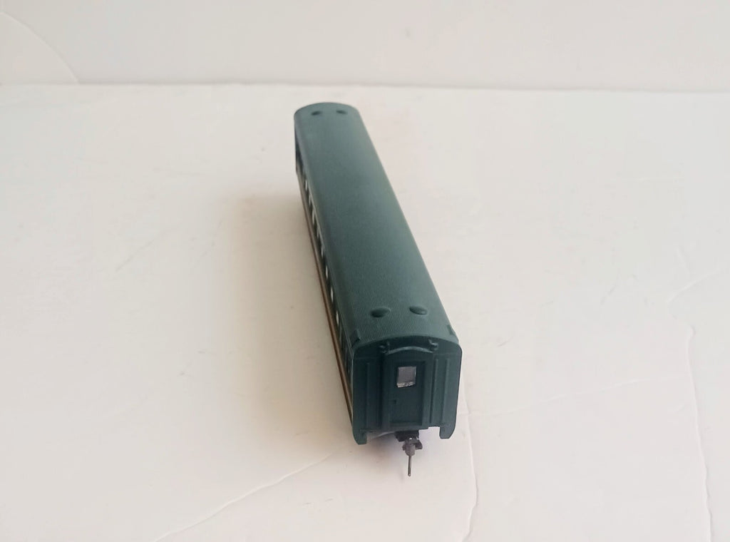 ATHEARN HO SCALE # 1816 SL COACH CAR NORTHERN PACIFIC