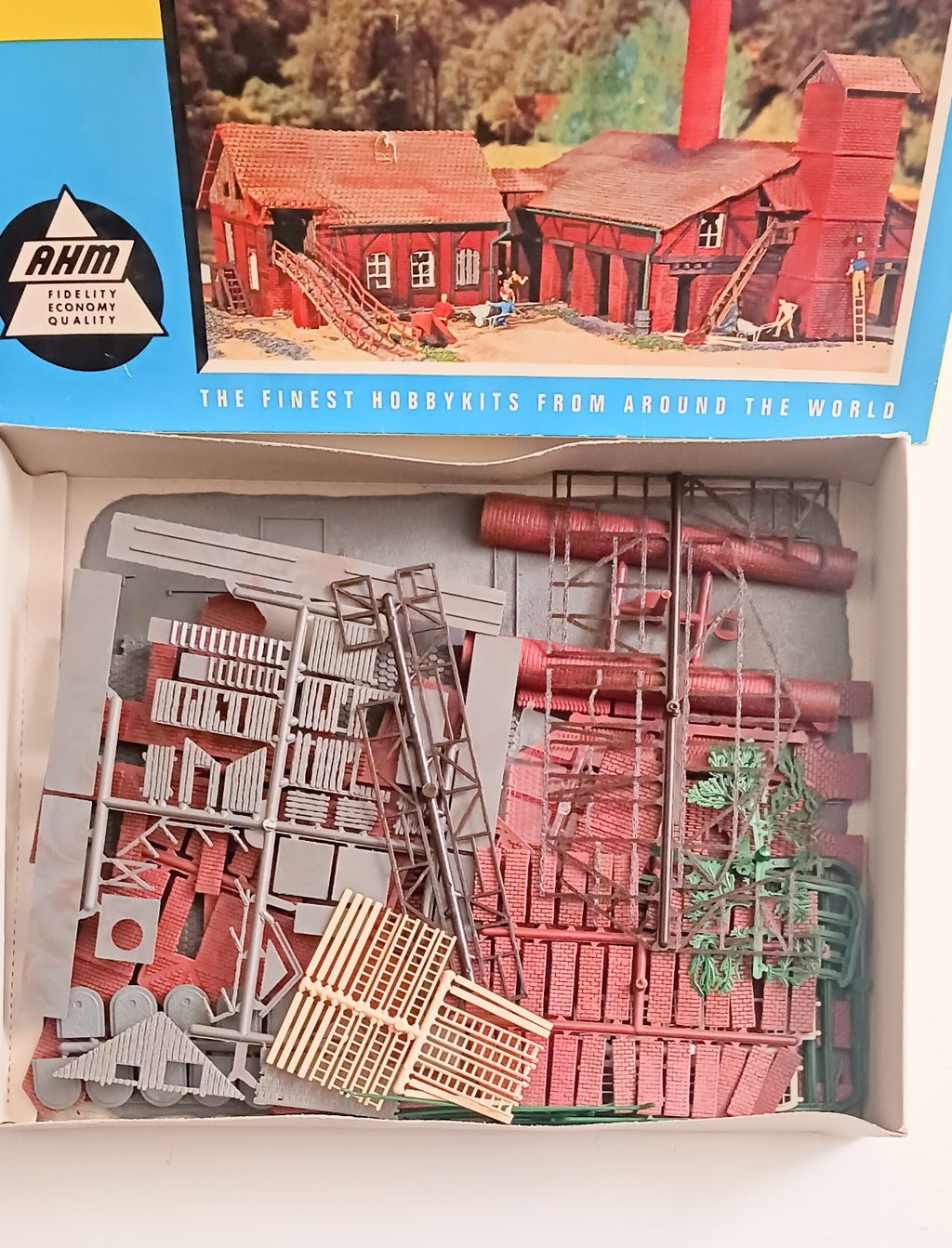 AHM HO SCALE OLD TIME FACTORY 5811 : 395