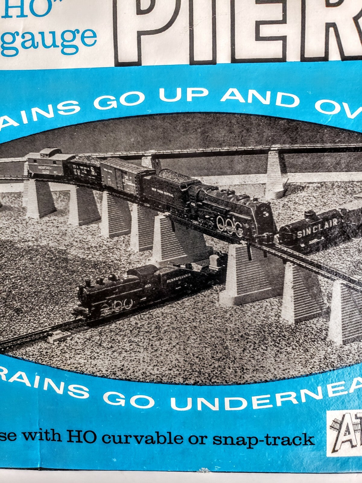 ATLAS 47 PIECES HO GAUGE PIER SET