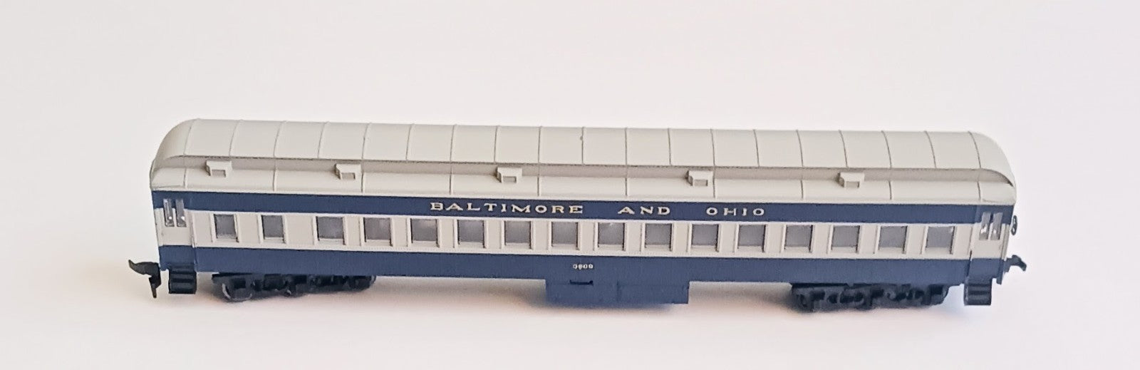 ATHEARN HO SCALE BALTIMORE & OHIO STD COACH CAR # 1859