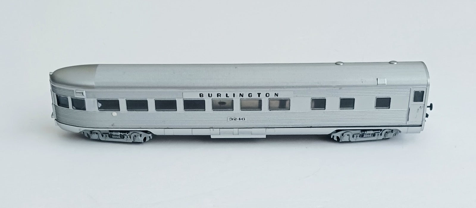 ATHEARN? HO SCALE BURLINGTON 3246 OBSERVATION CAR