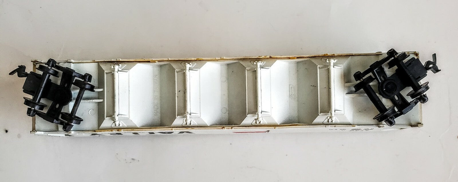 AHM HO SCALE LEHIGH VALLEY HOPPER CAR