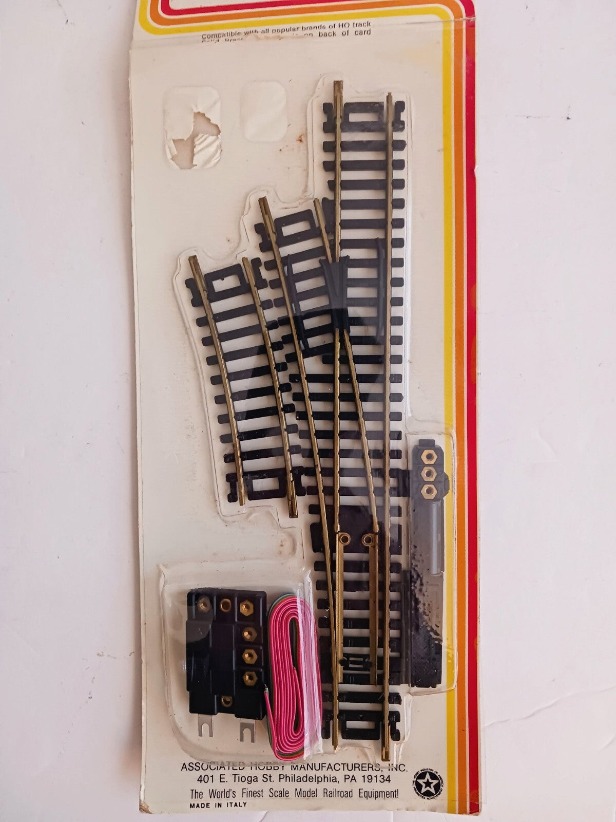 AHM TRACK HO SCALE LEFT HAND SWITCH 2502-03