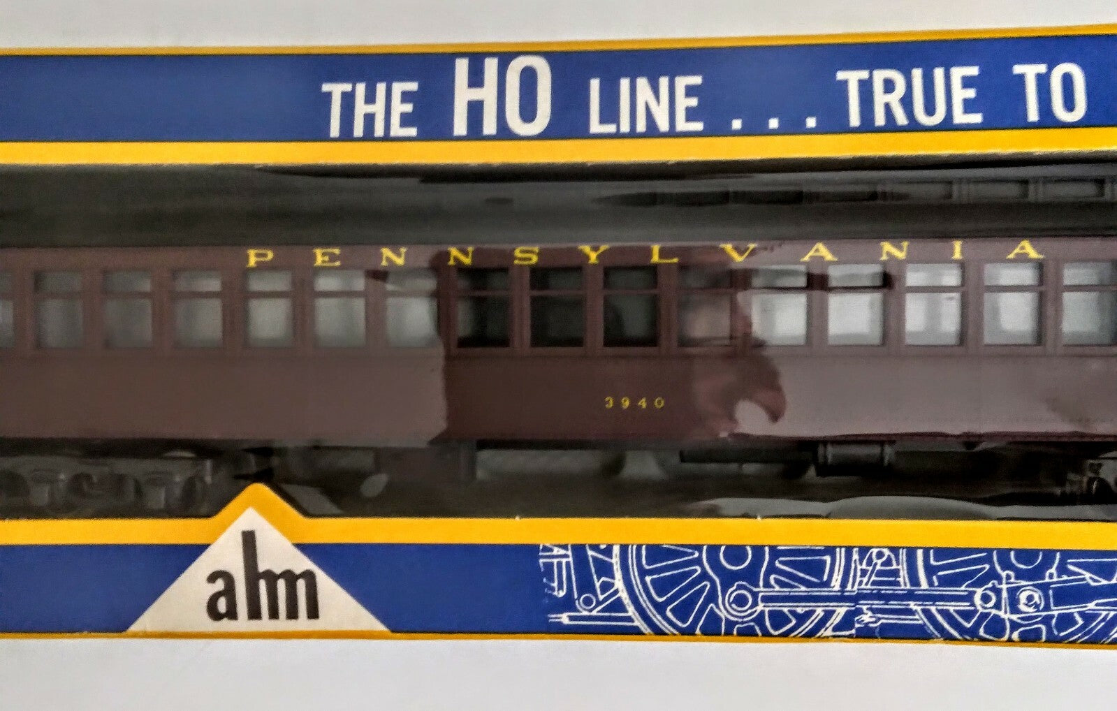 AHM RIVAROSSI HO SCALE  6274 COACH TRAIN CAR