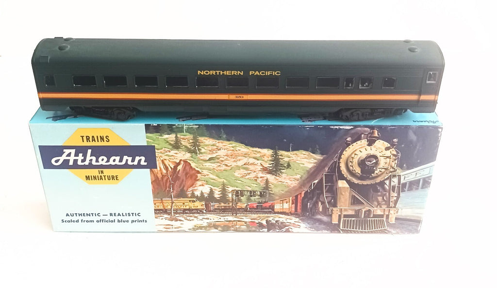 ATHEARN HO SCALE # 1816 SL COACH CAR NORTHERN PACIFIC