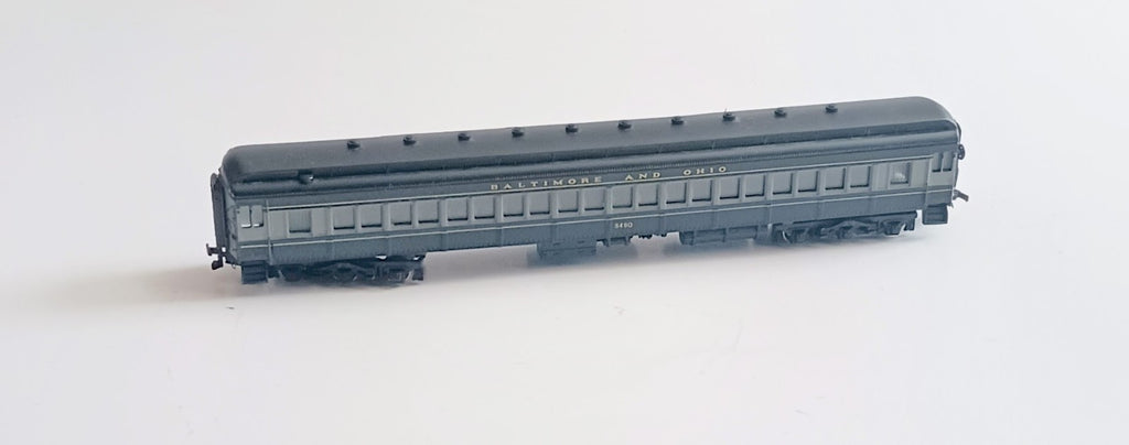 BACHMANN HO SCALE HEAVY WEIGTH BALTIMORE AND OHIO # 5480 COACH CAR