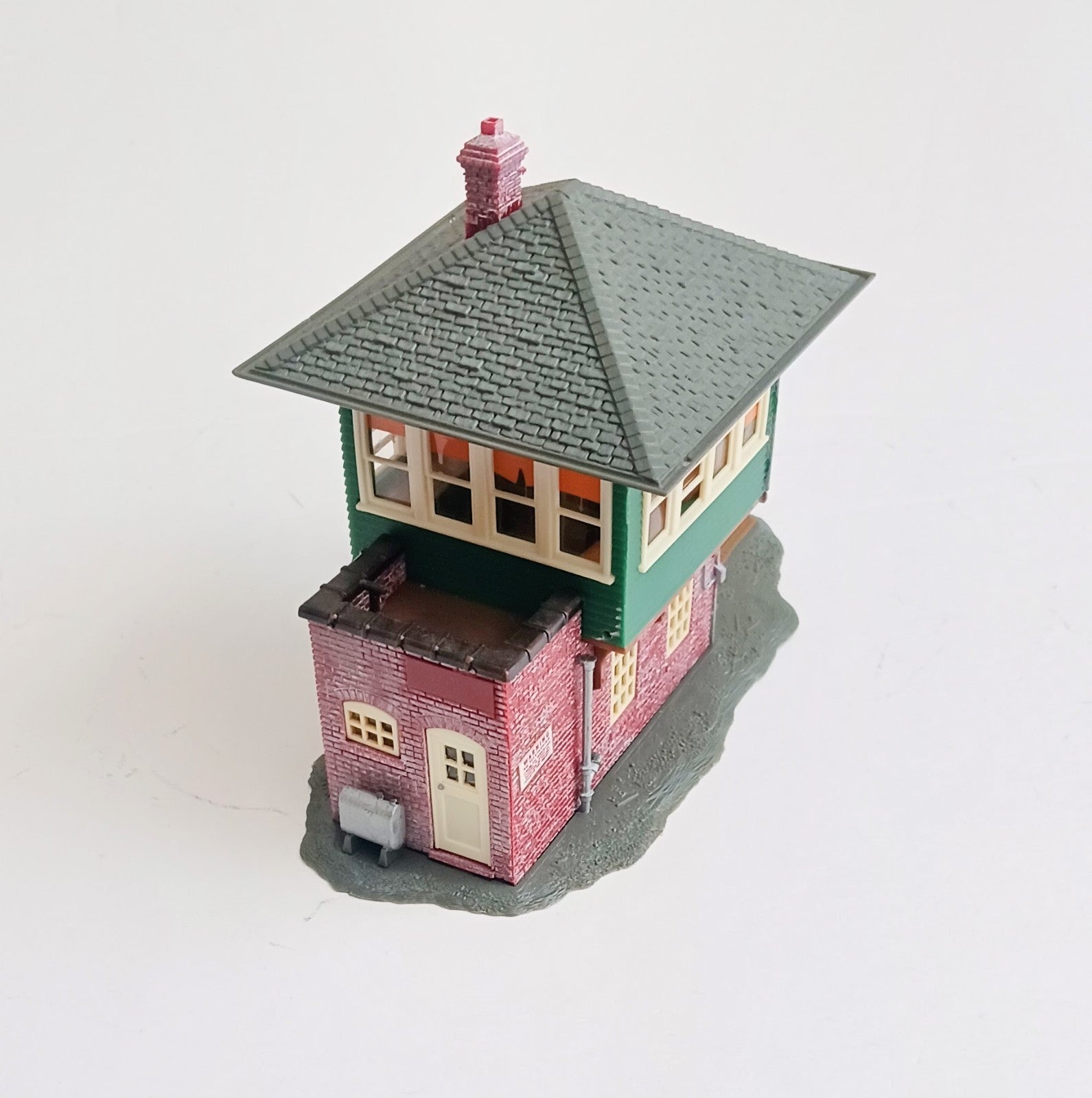 ATLAS HO SCALE SWITCH TOWER