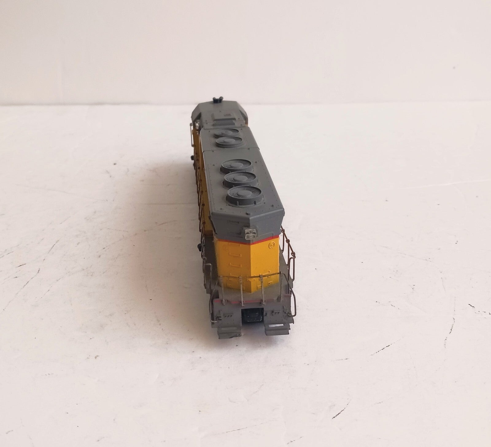 ATHEARN? HO SCALE UNION PACIFIC # 3600 DIESEL LOCOMOTIVE