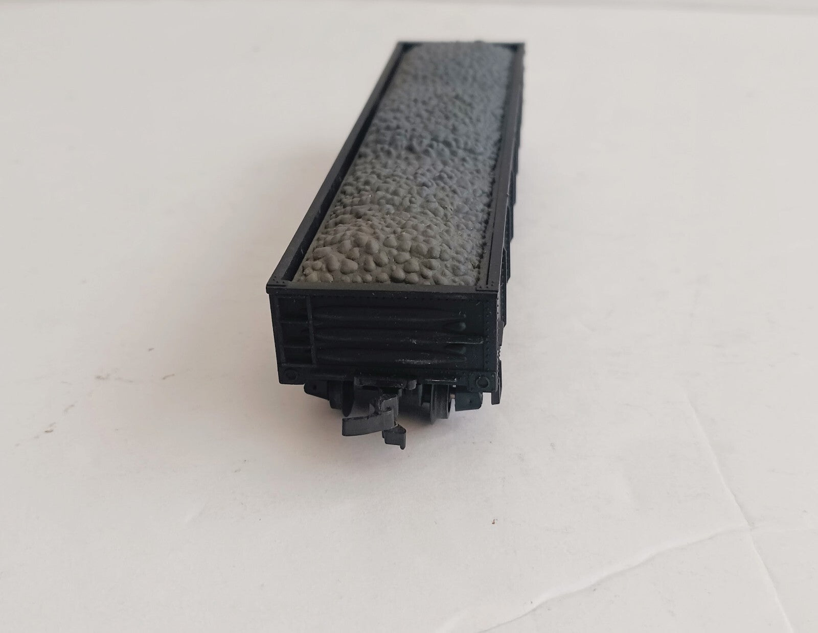 AHM HO SCALE CHICAGO & EASTERN ILLINOIS 82005 GONDOLA WITH COAL LOAD