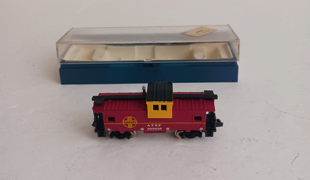 BACHMANN N SCALE # 5701 36' WIDE VISION CABOOSE SANTA FE