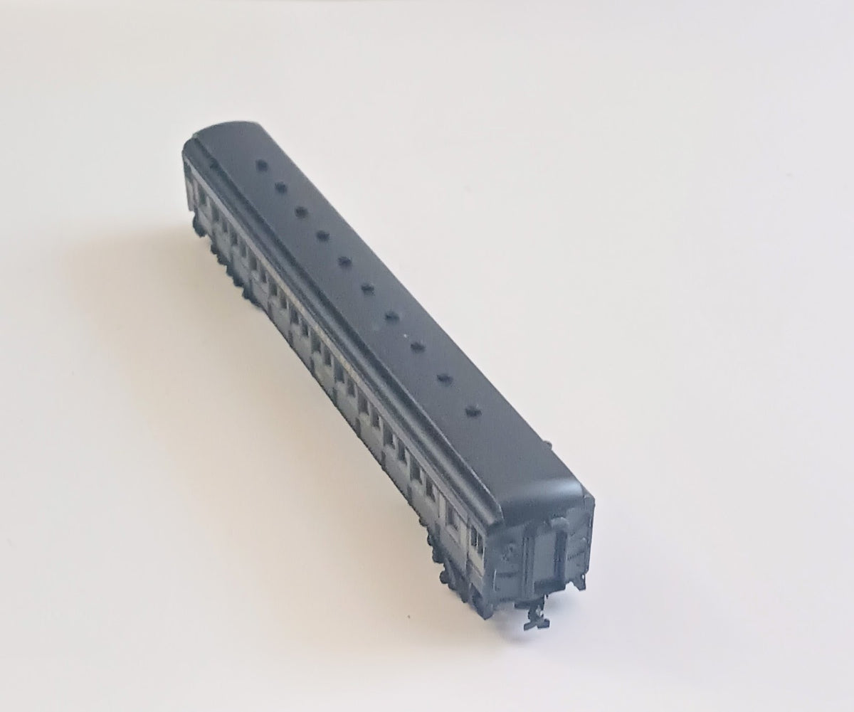 BACHMANN HO SCALE HEAVY WEIGHT  BALTIMORE AND OHIO PASSENGER CAR # 5489