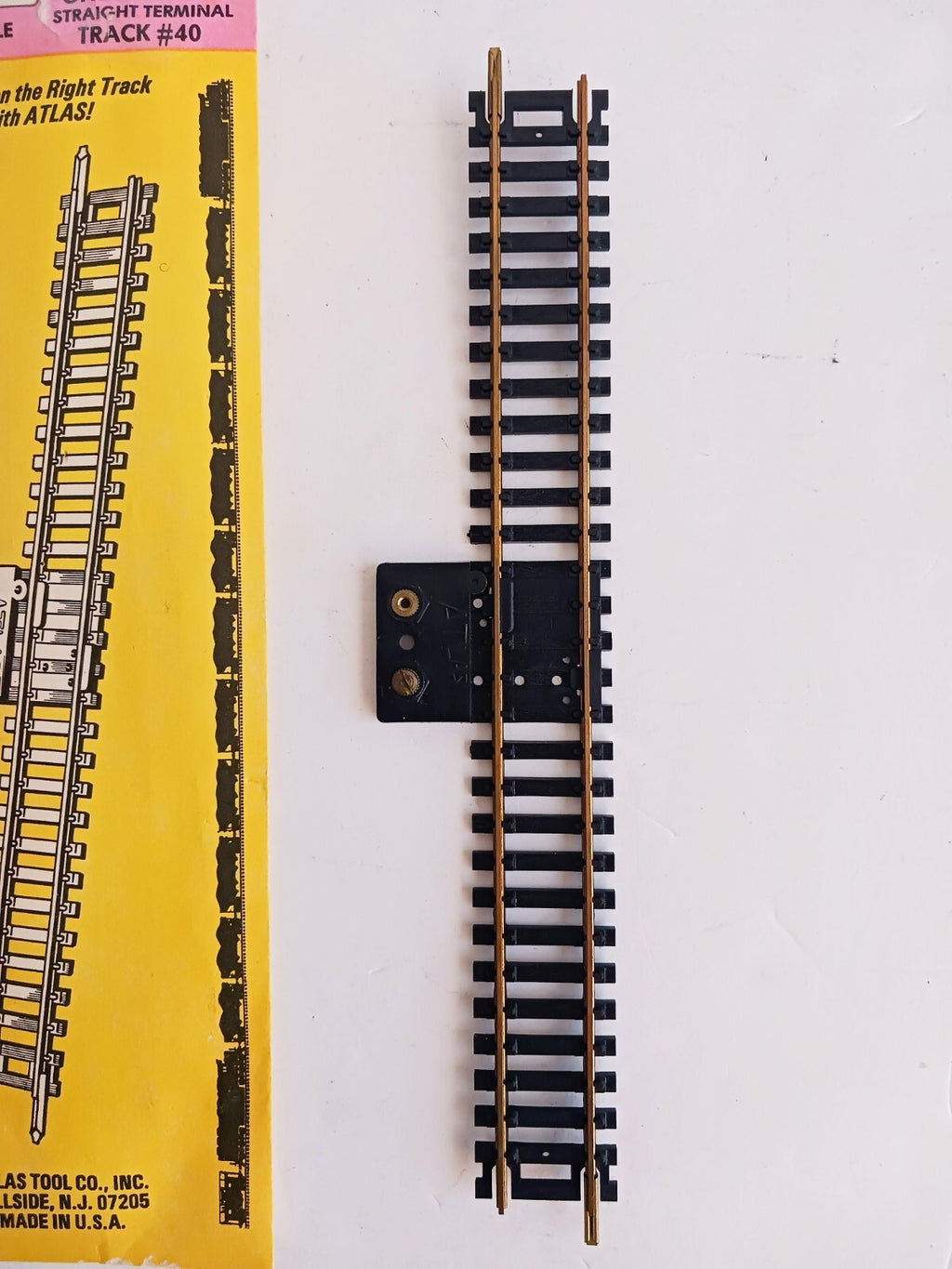 ATLAS HO SCALE ONE SECTION STRAIGHT TERMINAL TRACK # 40