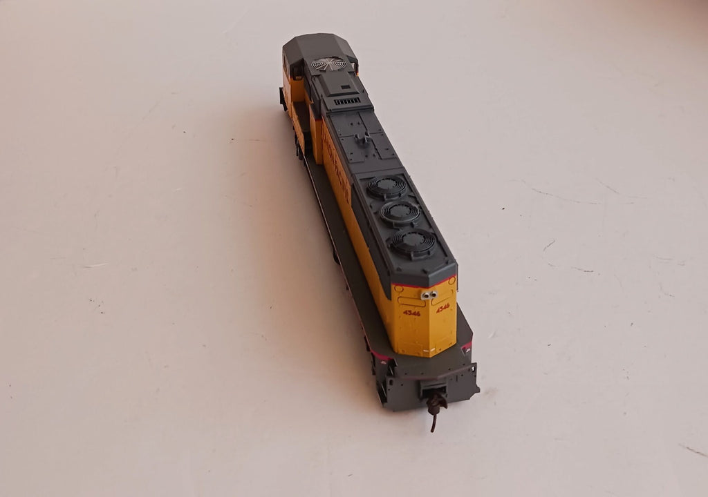 ATHEARN GENESIS HO SCALE UNION PACIFIC SD-70M DIESEL LOCOMOTIVE # 4546