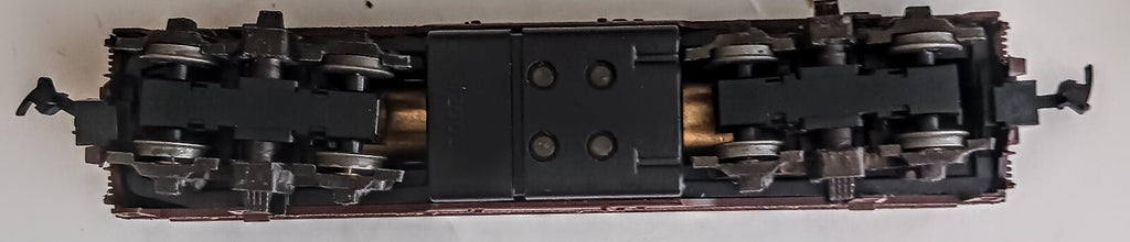 ATHEARN HO SCALE PENSYLVANIA 9832B DIESEL LOCOMOTIVE