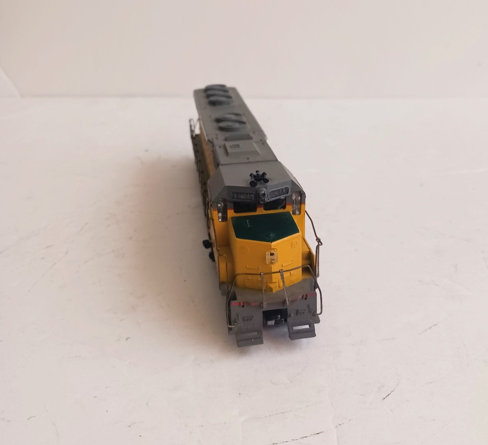ATHEARN? HO SCALE UNION PACIFIC # 3600 DIESEL LOCOMOTIVE