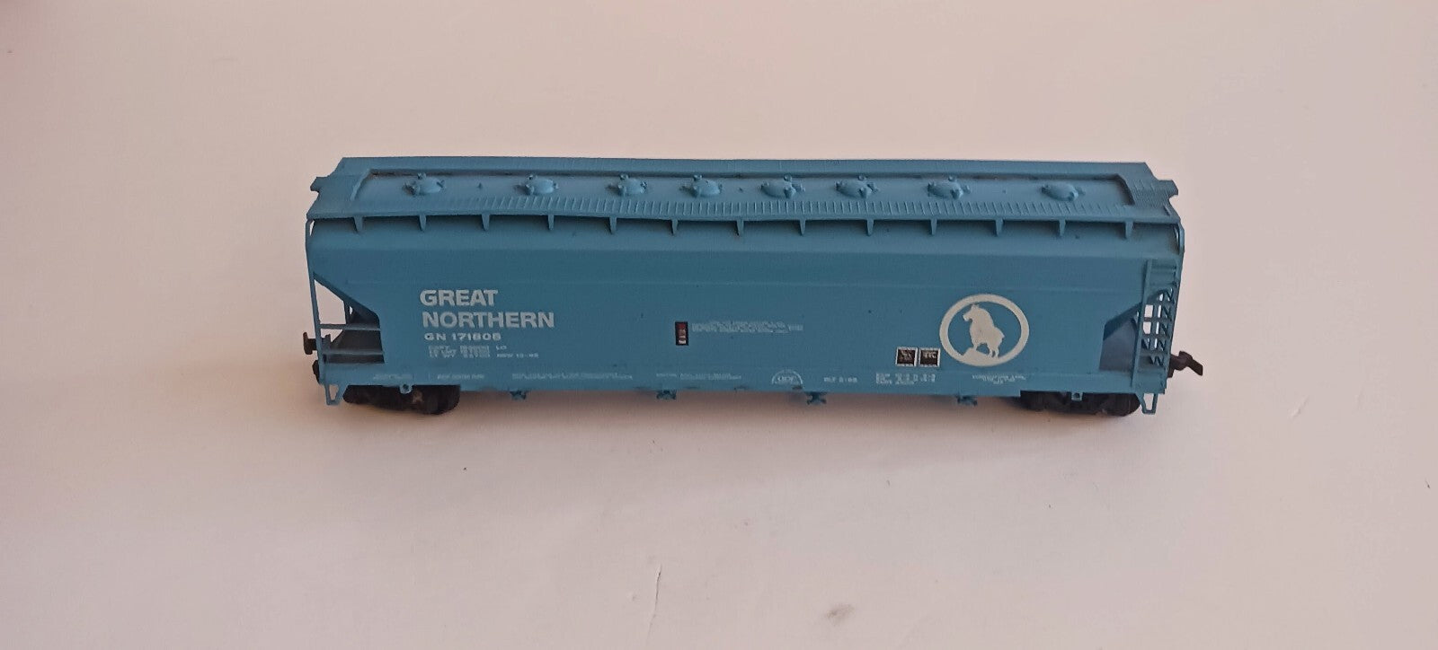 BACHMAN HO SCALE GREAT NORTHERN 171805 COVERED HOPPER CAR
