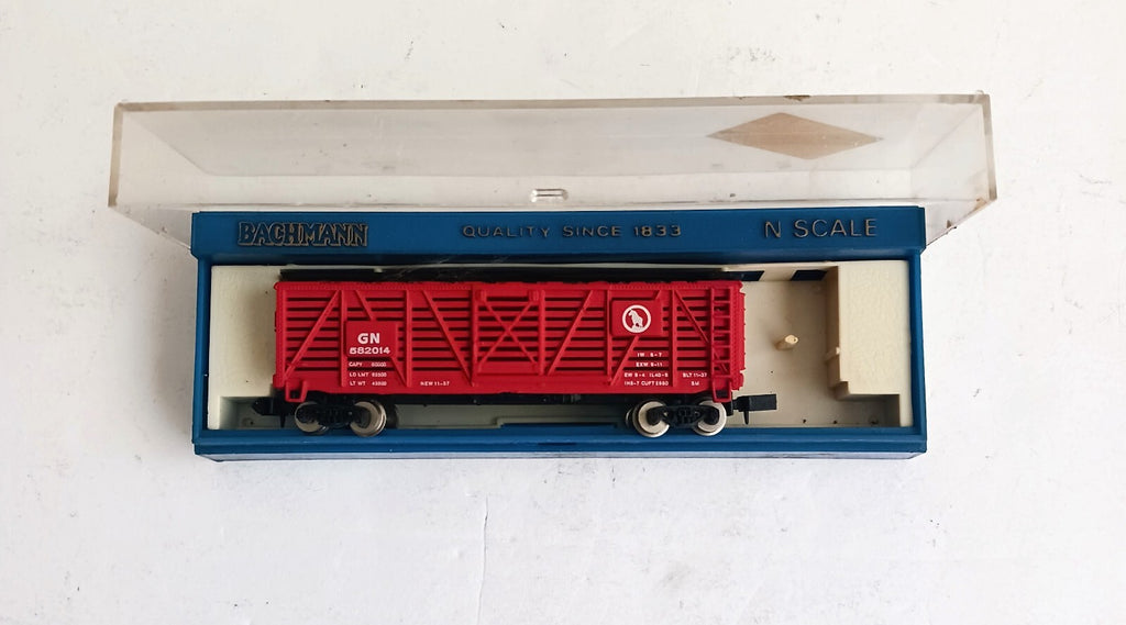 BACHMANN 5044 N SCALE 41' WOOD STOCK CAR GREAT NORTHERN